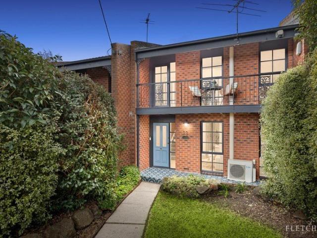 Townhouse for sale in Camerons Creek, Victoria