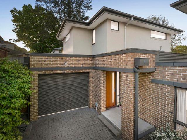 Townhouse for sale in Croydon, Melbourne