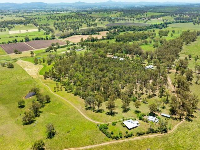 Cottage for sale in Nindooinbah, Queensland