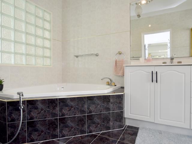 House for sale in Wurdong Heights, Queensland