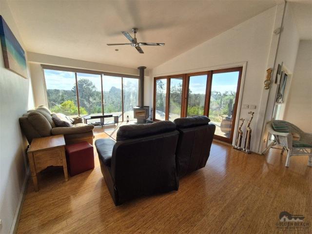 House for sale in Glomar Beach, Victoria