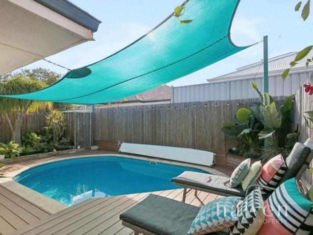 Villa for sale in Como, Western Australia