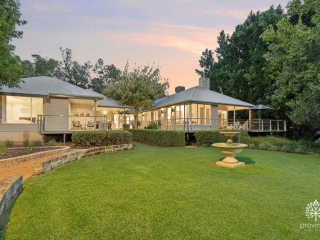 House for sale in Lesmurdie, City Of Kalamunda