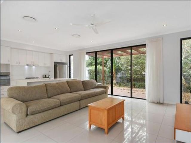 Townhouse for rent in Fernbrook, Queensland