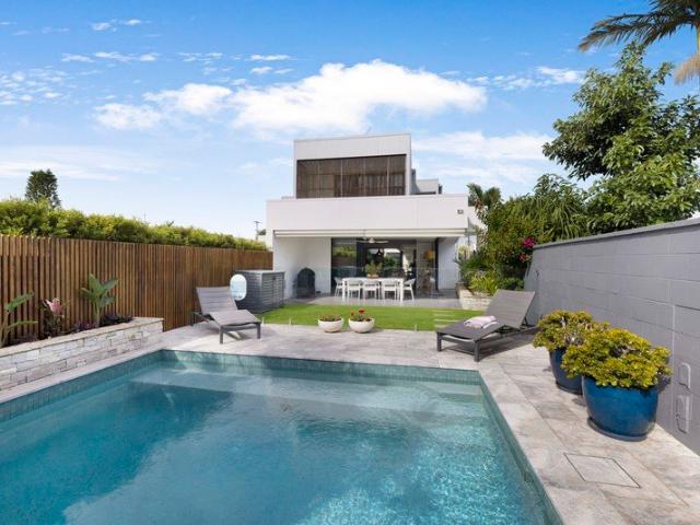 Villa for sale in Fernbrook, Queensland