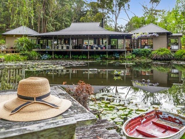 Cottage for sale in Forest Glen, Sydney
