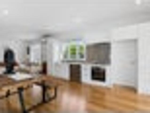 House for sale in Chaslands, Canterbury