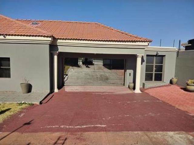 House for sale in Johannesburg House for sale in Johannesburg