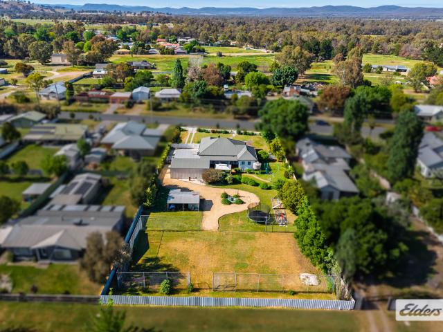 House for sale in Chiltern, Victoria