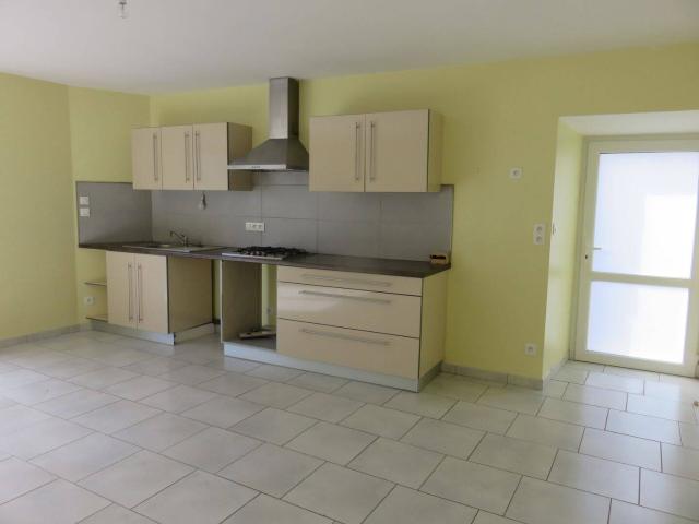 Maison location à Les Sarziers, Arlebosc