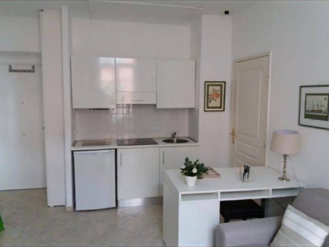 Studio location à Quartier Jean-Médecin, Nice