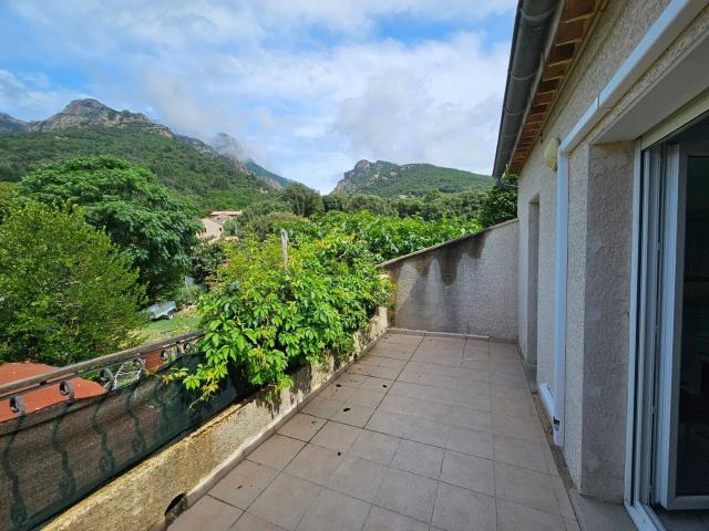 Maison location à Colombières, Colombières-sur-Orb
