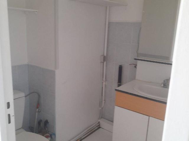 Studio location à Camp de Royallieu, Compiègne