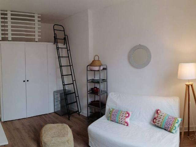 Studio location à Les Ardillos, Mérignac