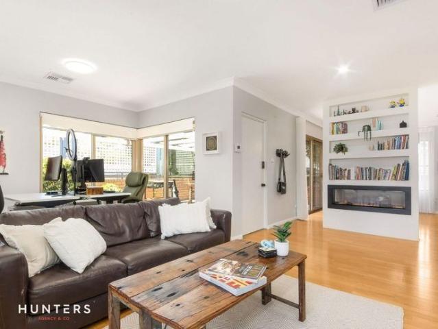 Townhouse for rent in Sydney, New South Wales