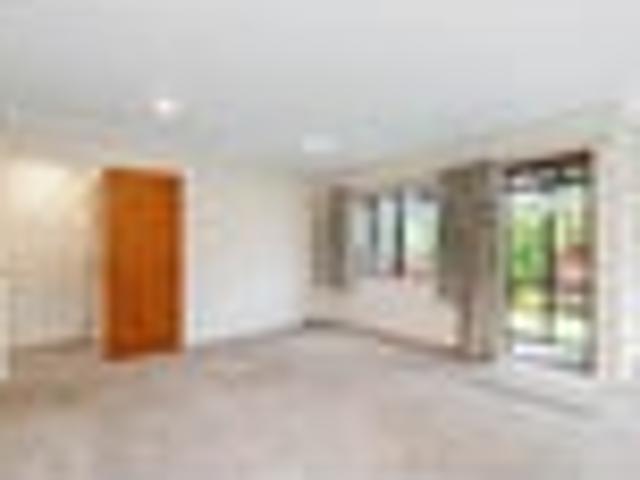 Apartment for sale in Awhitu