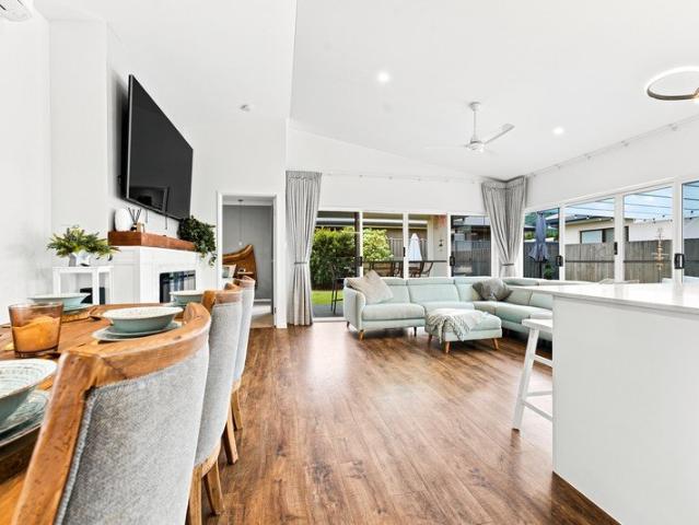 House for sale in Kewarra Beach, Queensland