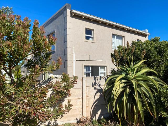 Apartment for rent in Betty's Bay, Overstrand Local Municipality