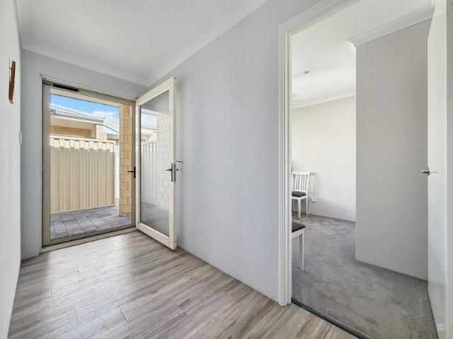 Duplex for rent in Parklands, Western Australia