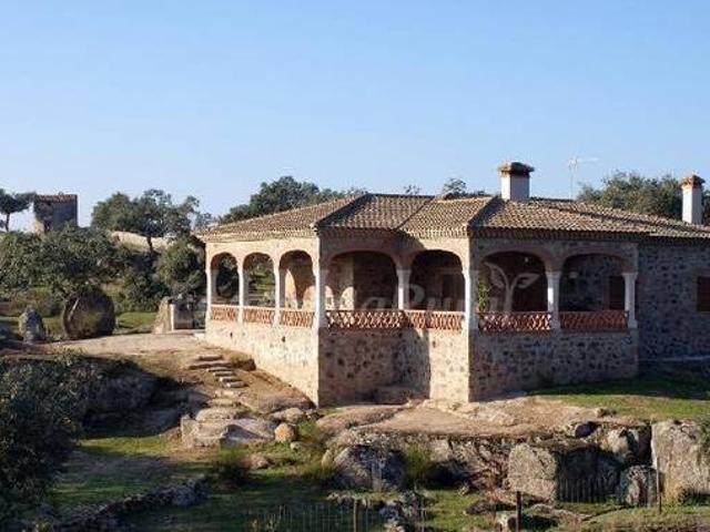 Casa en alquiler en La Roca De La Sierra, Badajoz