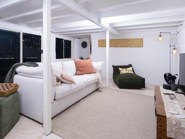 House for rent in Flying Fish Point