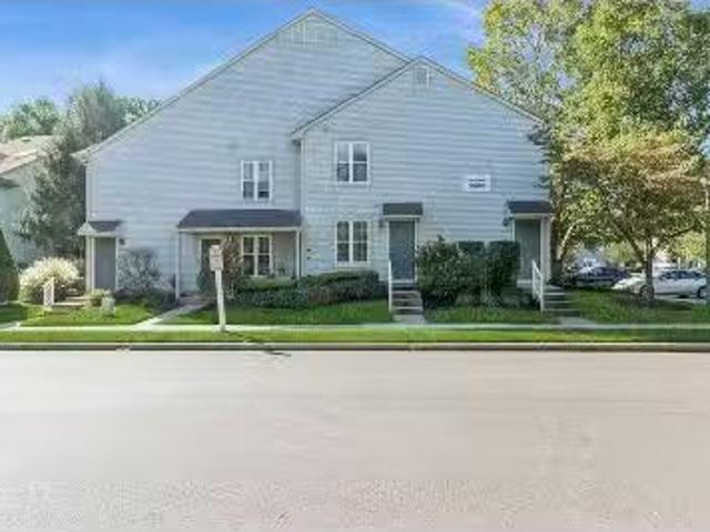 House for sale in Mount Laurel