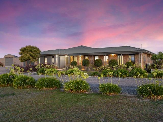 House for sale in Cardigan Village, Victoria