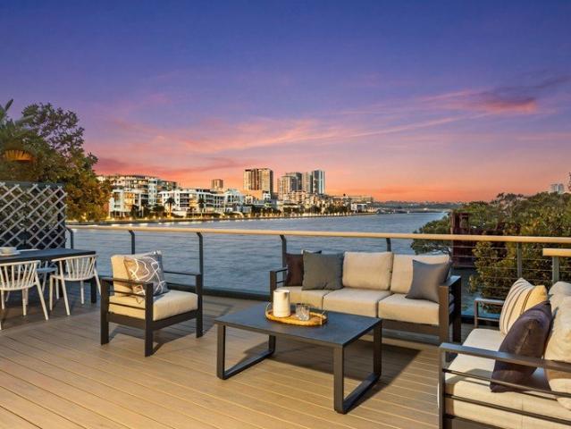 Apartment for sale in Mariners cove, Sydney