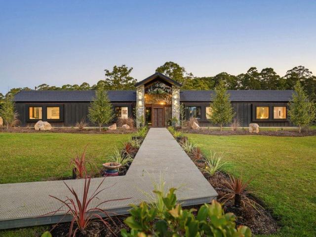 Cottage for sale in Rawdon Island, New South Wales
