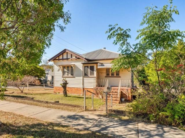 House for sale in Camp Hill, Greater Brisbane