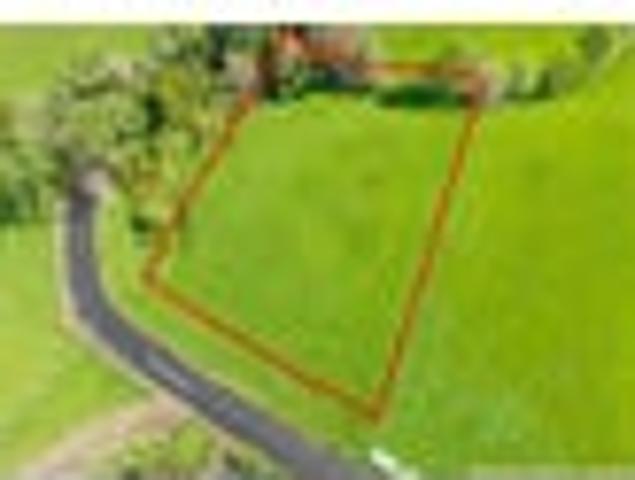 Land for sale in Awhitu, Oroua County