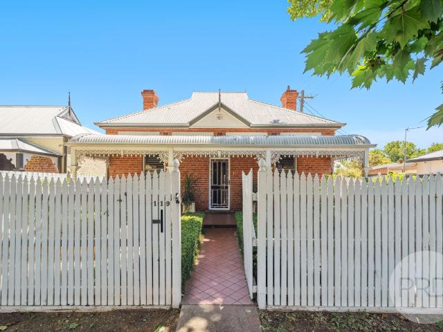 House for sale in Wagga Wagga