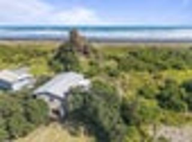 House for sale in Oratia