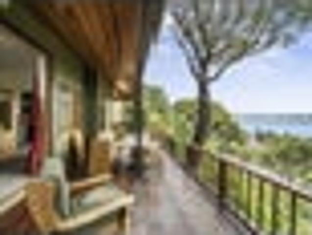 House for sale in Days Bay, Wellington