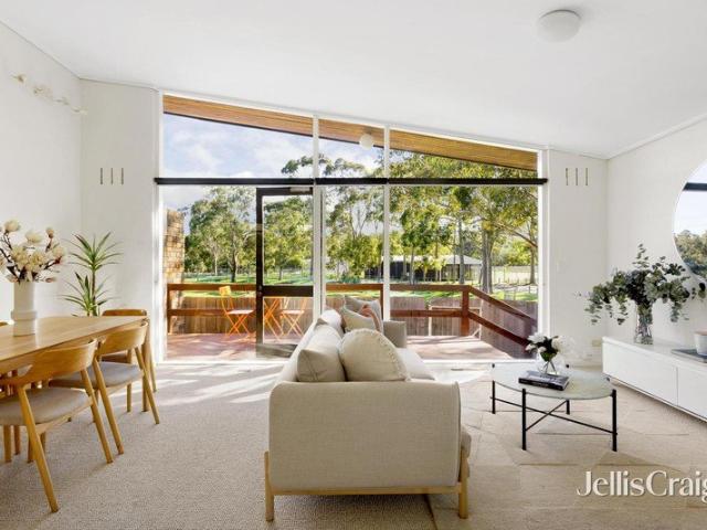 Villa for sale in Kooyong, Melbourne