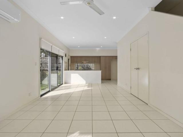 Townhouse for rent in Toombul, Queensland