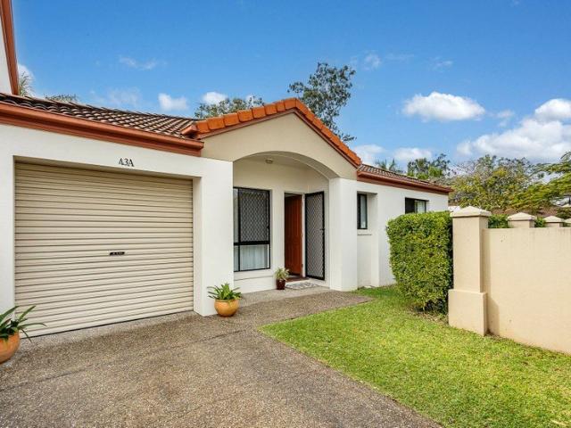 Villa for sale in Fernbrook, Queensland
