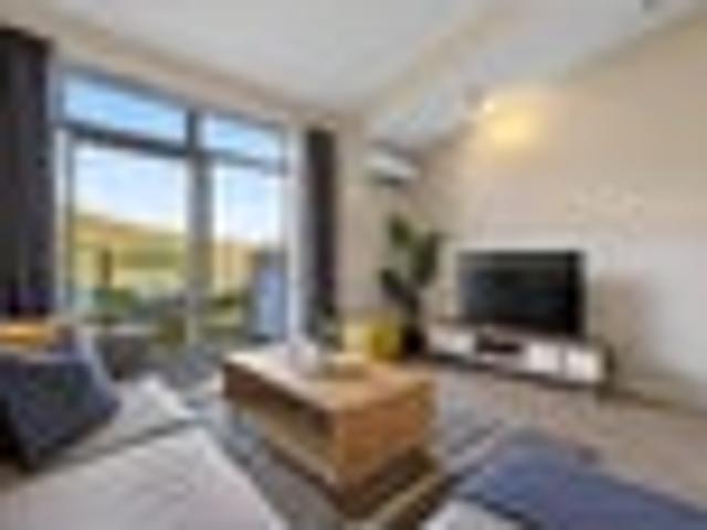 Townhouse for sale in Otakou