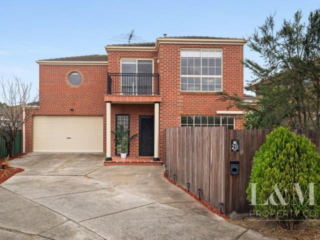 Townhouse for sale in Camerons Creek, Victoria