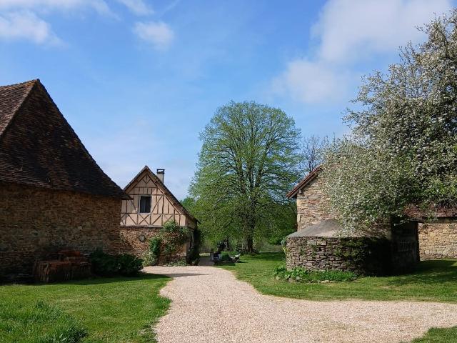 Maison vente à Nontron, Thiviers