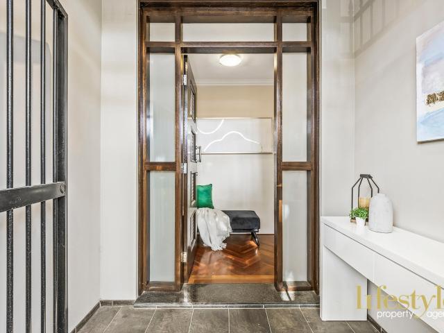Townhouse for sale in Sydney, New South Wales