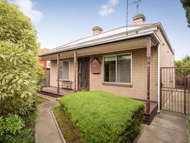 House for sale in Glenferrie, Melbourne