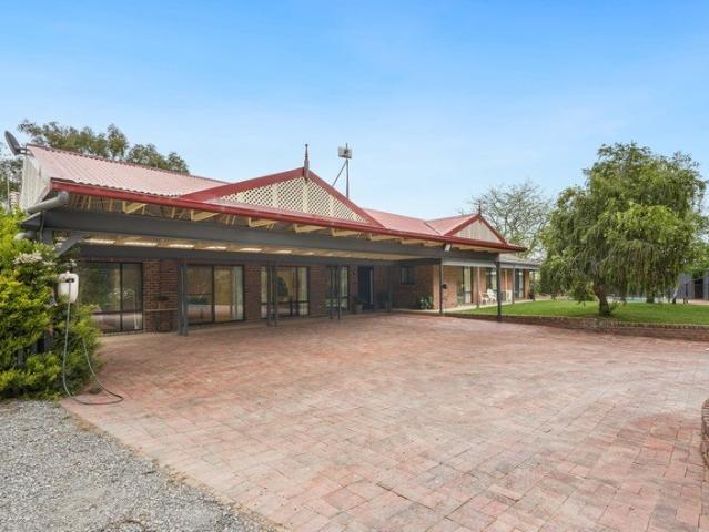 House for sale in Inglewood, Adelaide Hills Council