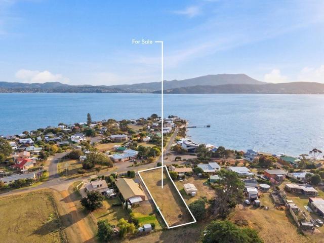 Land for sale in South Arm, Tasmania