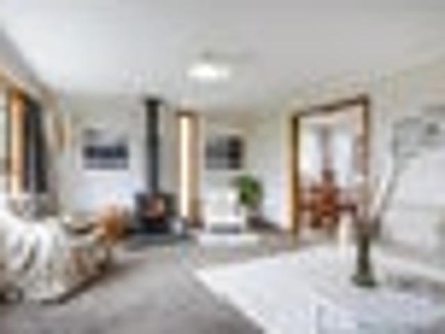 House for sale in Otakou