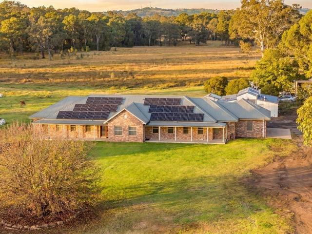 Cottage for sale in Sydney, New South Wales