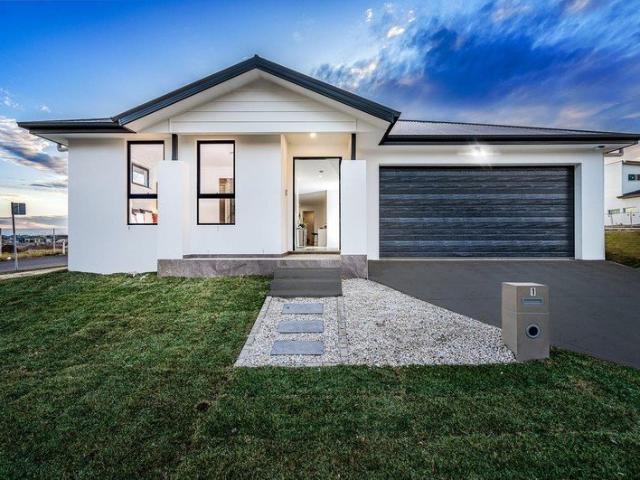 House for sale in Oakville, Sydney
