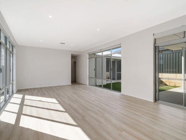 House for rent in Bushmead, City of Swan