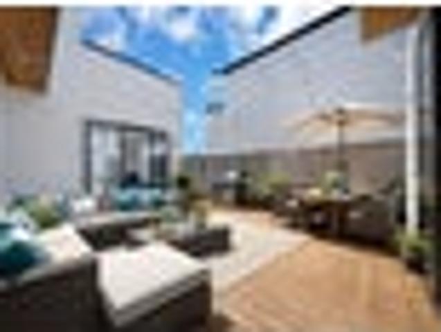 House for sale in Paremoremo
