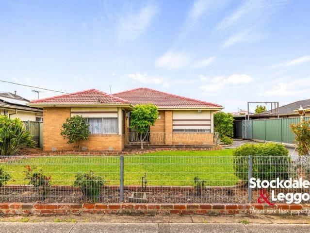 House for sale in Gladstone Park, Melbourne